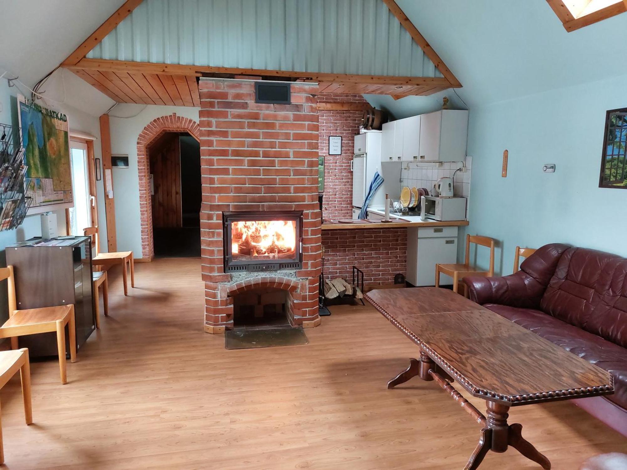 Albergue Livonia Matkamaja Kilingi-Nomme Exterior foto